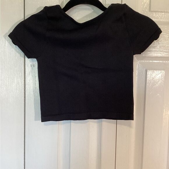 Aeropostale - Black V-Neck Ribbed Crop Top - Sz Small - Picture 2 of 4